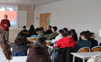 Elèves dans une classe