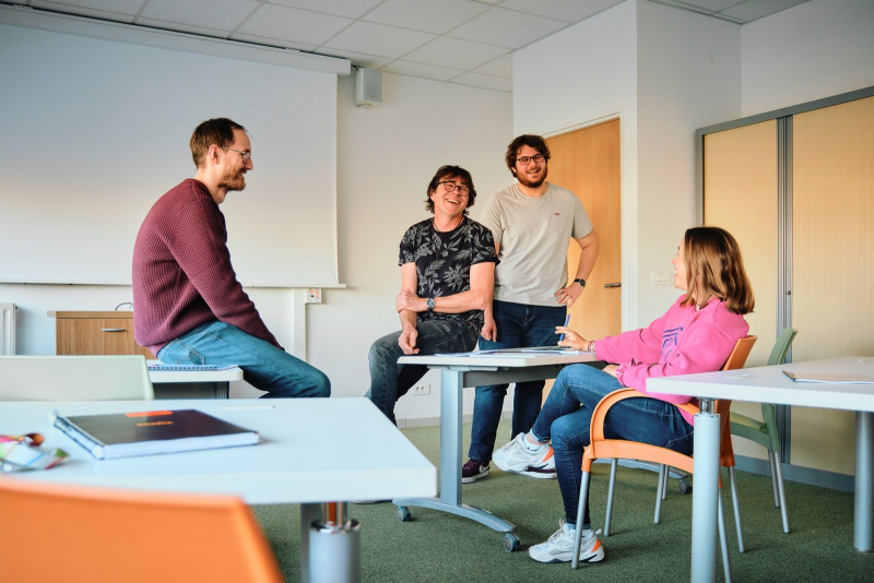 enstbb_formation_continue_biotechnologies_bioproduction_parcours_certification_2025.jpg